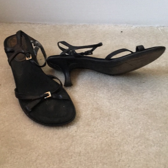 Unisa Genuine leather buckle strappy sandal black - Picture 1 of 8